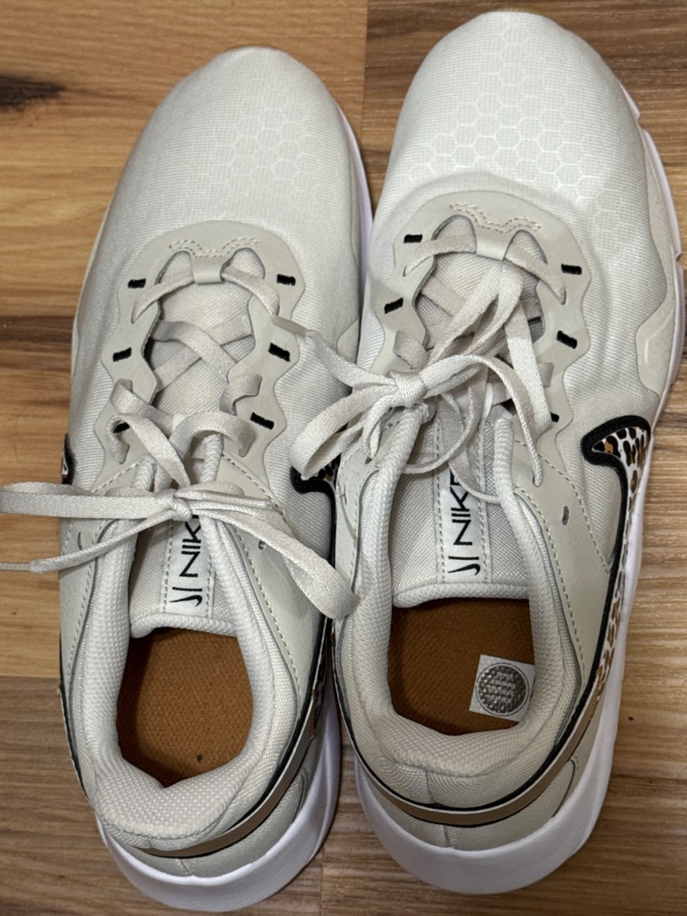 Nike Womens Sneakers Beige with Leopard Print Swoosh - Picture 2 of 5